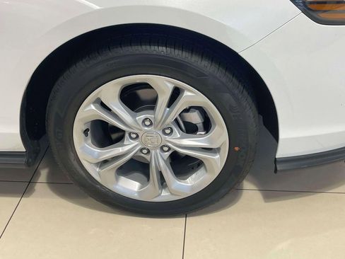 Certified 2024 Honda Accord LX image 7