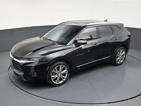 Used 2019 Chevrolet Blazer Premier w/ Sun and Wheels Package FWD image 13