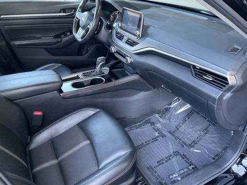 Used 2023 Nissan Altima 2.5 SR image 24