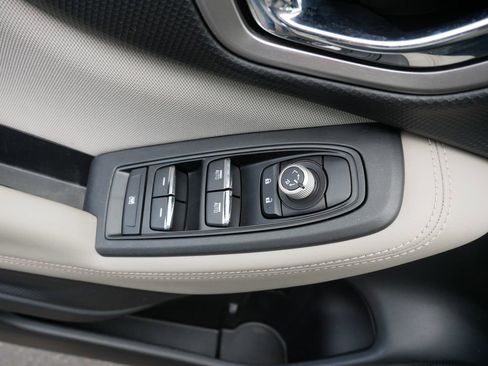 Used 2020 Subaru Forester Premium AWD/4WD image 16