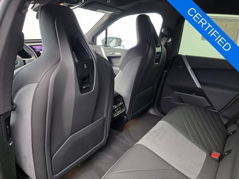 Certified 2026 BMW iX xDrive60 w/ M Sport Package AWD/4WD image 15