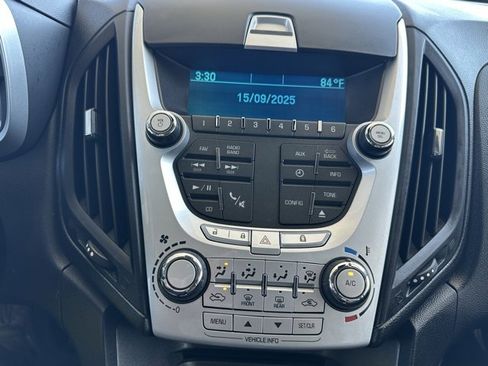 Used 2014 Chevrolet Equinox LS image 27