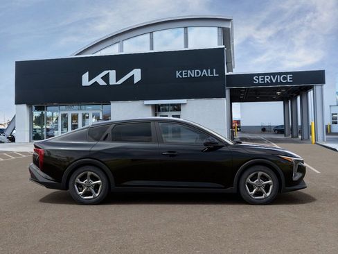 New 2026 Kia K4 FWD image 7
