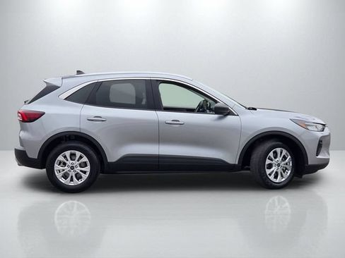 Used 2024 Ford Escape Active FWD image 3