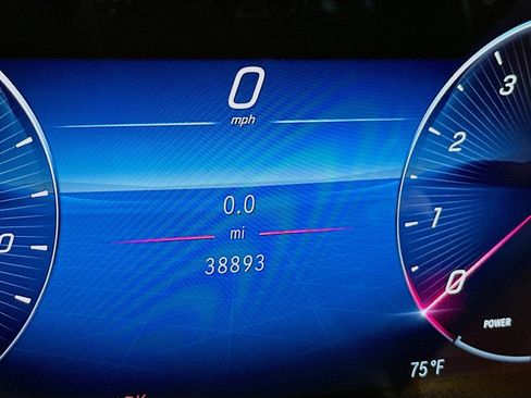 Used 2022 Mercedes-Benz S 580 4MATIC Sedan w/ AMG Line Package image 9