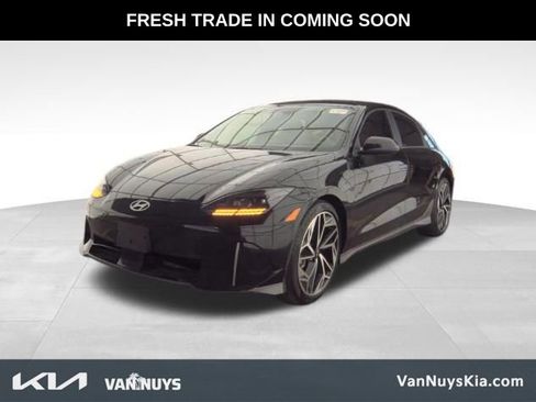 Used 2023 Hyundai Ioniq 6 SEL image 1