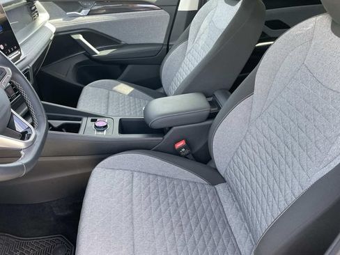 Certified 2026 Volkswagen Tiguan S FWD image 20