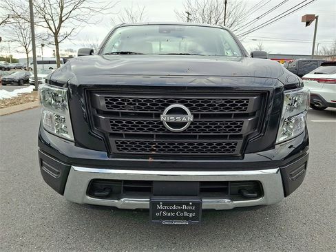 Used 2023 Nissan Titan SV w/ Accessory Utility Package image 5