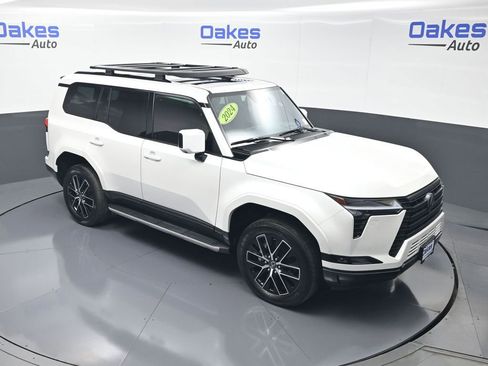 Used 2024 Lexus GX 550 w/ Accessory Package (31) AWD/4WD image 50