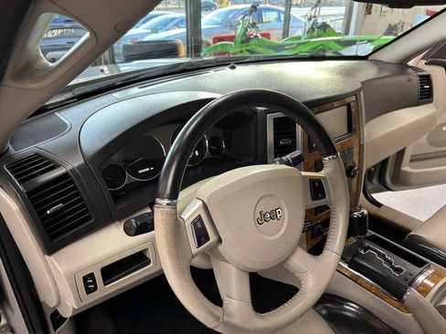 Used 2008 Jeep Grand Cherokee Limited w/ Trailer Tow Group IV image 14