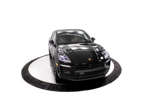 New 2026 Porsche Macan AWD/4WD image 22