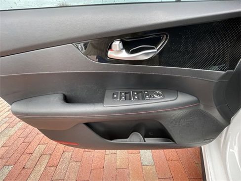 Used 2023 Kia Forte GT w/ GT2 Package image 10