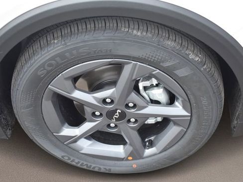 New 2026 Kia K4 LXS image 12