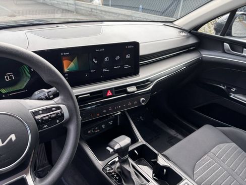 Used 2025 Kia K5 LXS FWD image 17