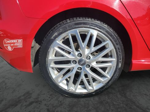 Used 2018 Audi A3 e-tron Premium w/ Sport Package FWD image 5