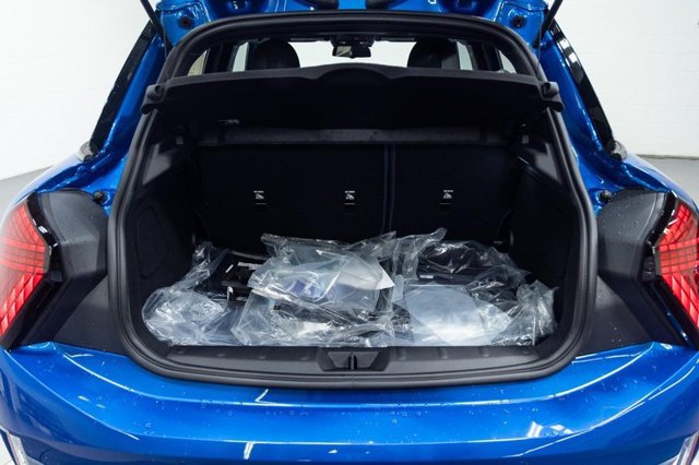 New 2027 MINI Cooper 4-Door Hardtop FWD image 9