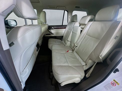 Used 2017 Lexus GX 460 Premium w/ Premium Package AWD/4WD image 26