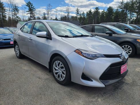 Used 2017 Toyota Corolla L image 25