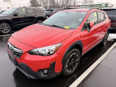 Used 2021 Subaru Crosstrek 2.0i Premium w/ Moonroof Package image 4