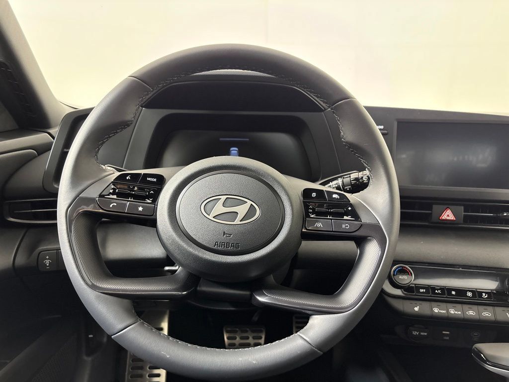 New 2026 Hyundai Elantra SEL Sport FWD image 21