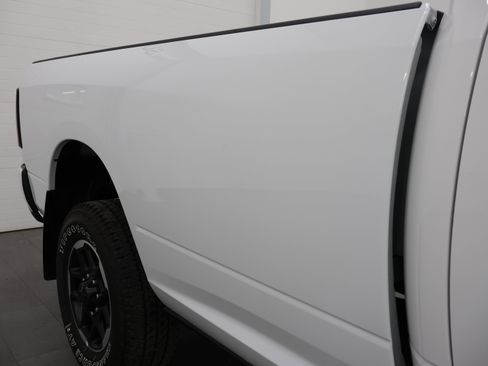 Used 2025 RAM 2500 Big Horn AWD/4WD image 28