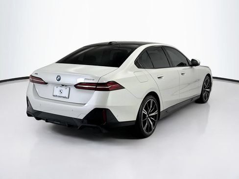 Used 2026 BMW 550e xDrive w/ Premium Package AWD/4WD image 5