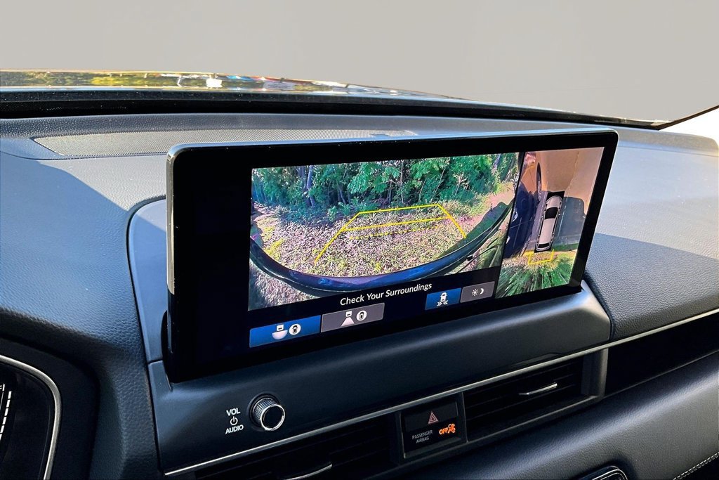 Certified 2026 Honda Pilot Touring image 11