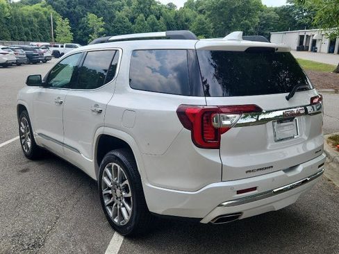 Used 2023 GMC Acadia Denali w/ Denali Technology Package AWD/4WD image 5
