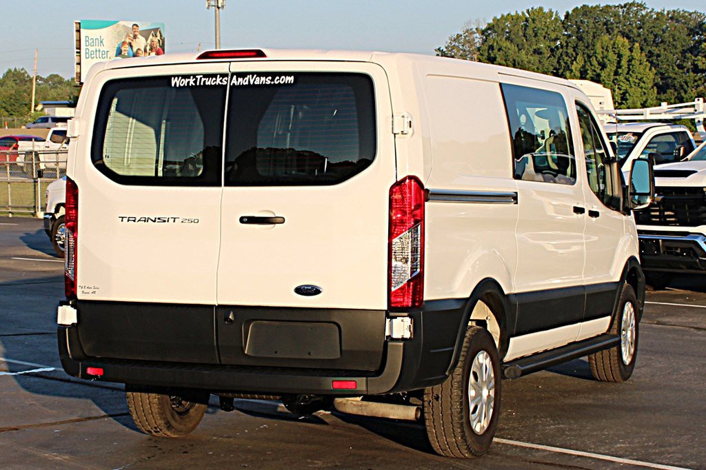 Used 2025 Ford Transit 250 Low Roof w/ Exterior Upgrade Package RWD image 5