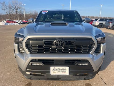 Used 2024 Toyota Tacoma TRD Sport image 11
