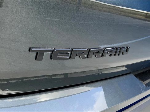 Used 2020 GMC Terrain SLE w/ Driver Convenience Package FWD image 32