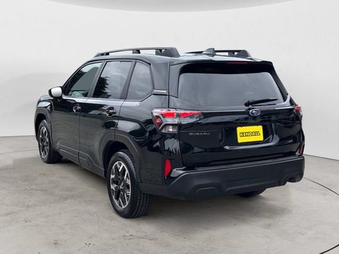 Certified 2025 Subaru Forester Premium AWD/4WD image 7