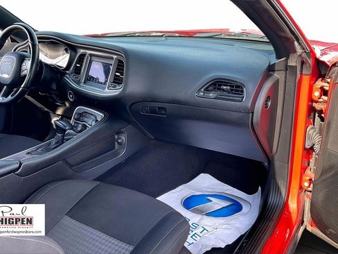 Used 2022 Dodge Challenger GT image 16