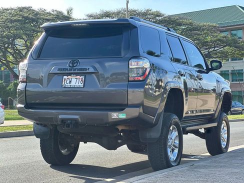 Used 2019 Toyota 4Runner SR5 Premium image 5