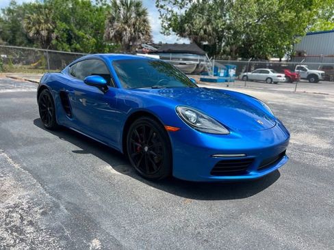 Used 2018 Porsche 718 Cayman RWD image 68