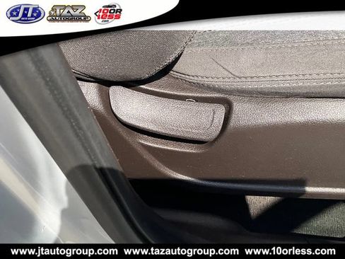 Used 2019 Hyundai Santa Fe SE AWD/4WD image 14