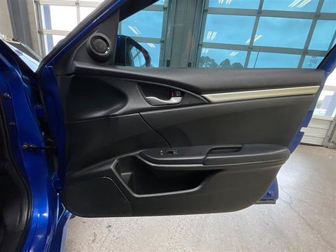 Used 2021 Honda Civic Sport image 28