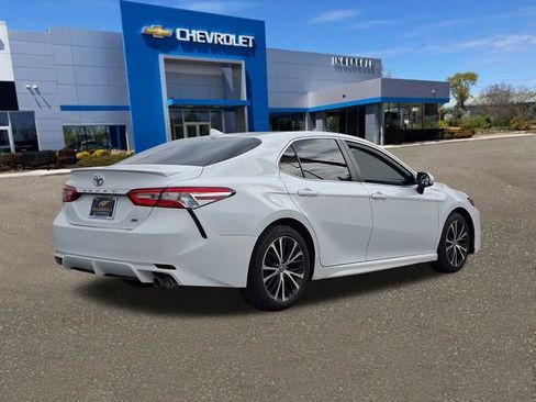 Used 2020 Toyota Camry SE FWD image 24