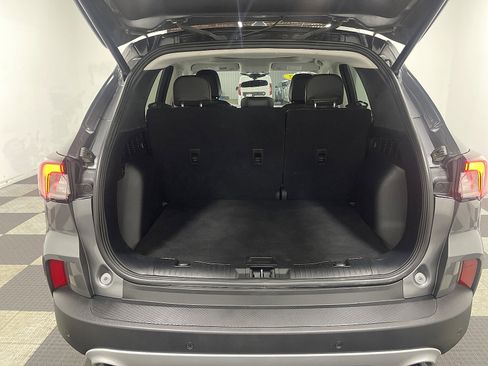 Used 2022 Ford Escape SEL w/ Technology Package AWD/4WD image 10