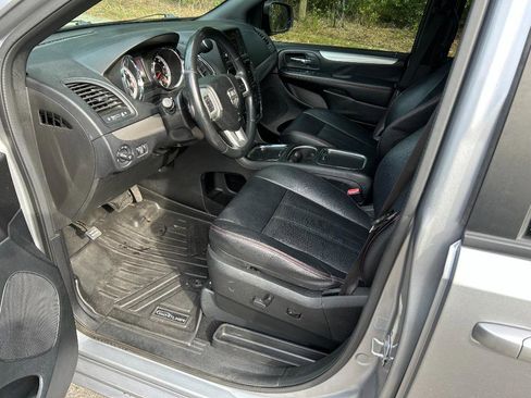 Used 2019 Dodge Grand Caravan GT image 11