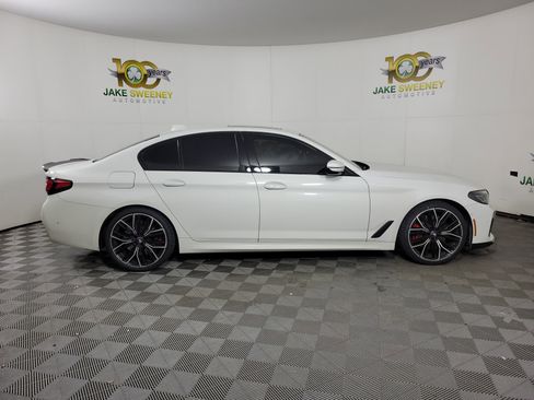 Used 2022 BMW M550i xDrive w/ Executive Package image 4
