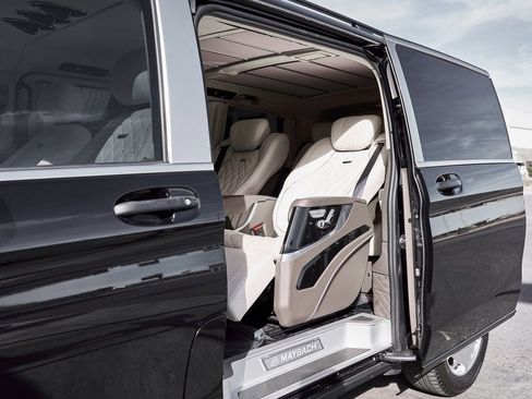 Used 2021 Mercedes-Benz Metris Passenger w/ Premium Safety Package image 30