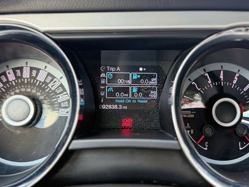 Used 2013 Ford Mustang Premium RWD image 25