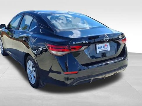 Used 2025 Nissan Sentra S image 6