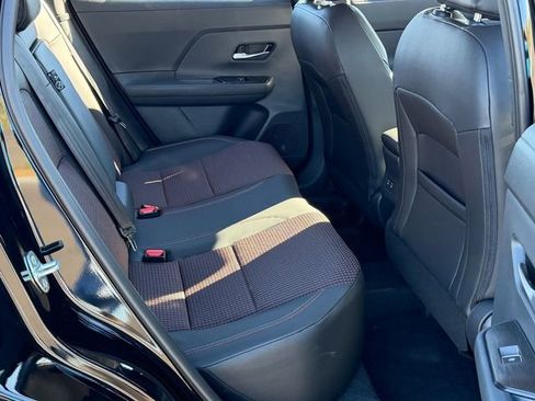 New 2026 Nissan Kicks SR w/ Cold Weather Package FWD image 23