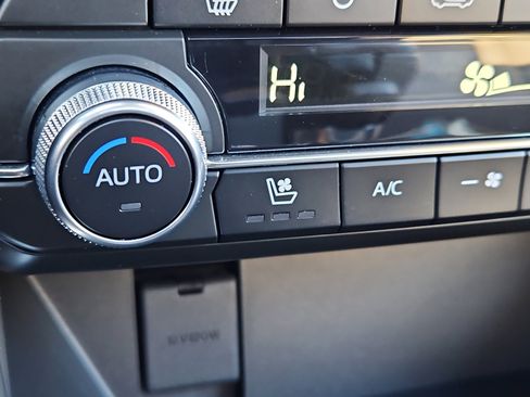 Used 2023 MAZDA CX-5 Signature image 11