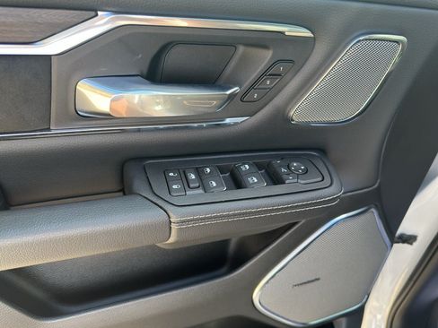 New 2026 RAM 1500 Laramie AWD/4WD image 11