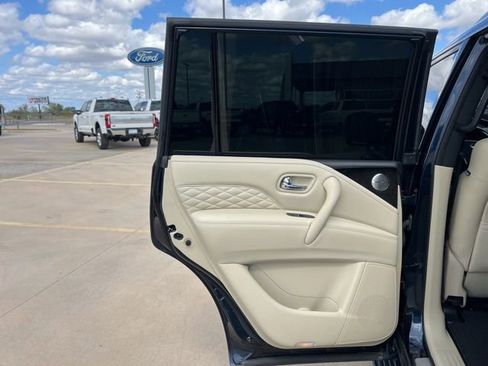 Used 2022 INFINITI QX80 Sensory w/ Cargo Package image 16