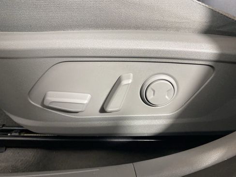 Used 2022 Hyundai Elantra SEL w/ Convenience + Premium Package image 22