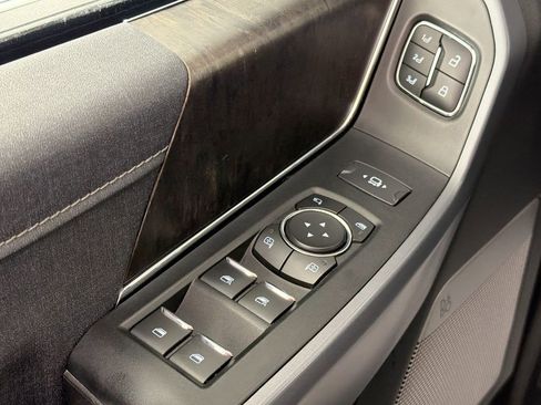 Used 2021 Ford F150 Lariat w/ Equipment Group 502A High image 18